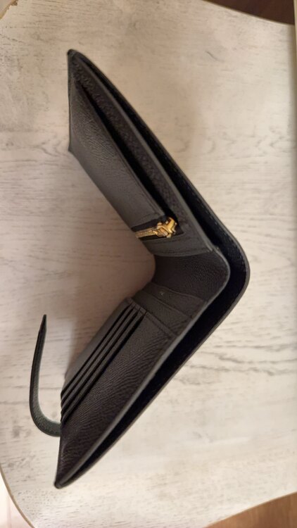 べアンコンパクト（ブランド財布・小物）の商品画像 - 査定依頼日：2025年2月3日 - 最高査定価格：10,000円