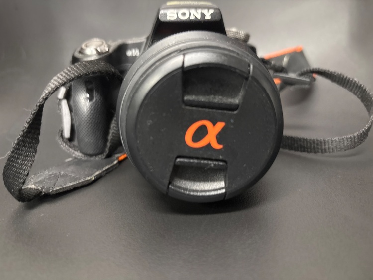 Sonyα55（カメラ）の商品画像 - 査定依頼日：2026年9月25日 - 最高査定価格：4,100円