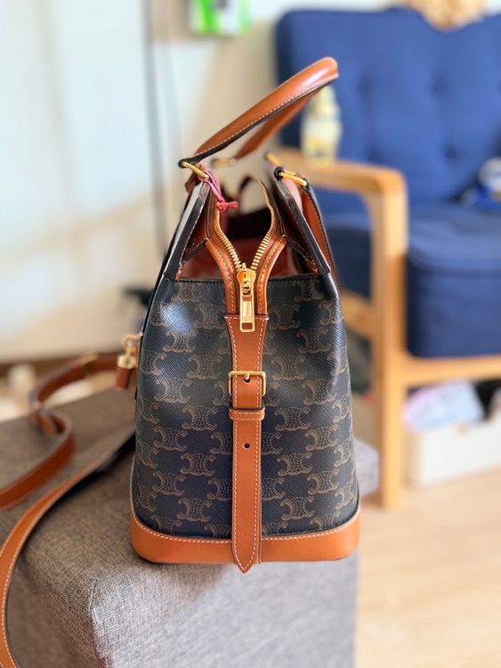 CELINE BAG（ブランドバッグ）の商品画像 - 査定依頼日：2026年4月15日 - 最高査定価格：150,000円