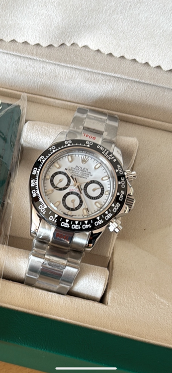 ロレックス デイトナ （高級時計）の商品画像 - 査定依頼日：2025年6月9日 - 最高査定価格：4,100,000円