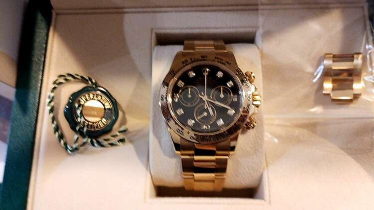 ロレックス デイトナ 116508g（高級時計）の商品画像 - 査定依頼日：2025年3月24日 - 最高査定価格：6,400,000円