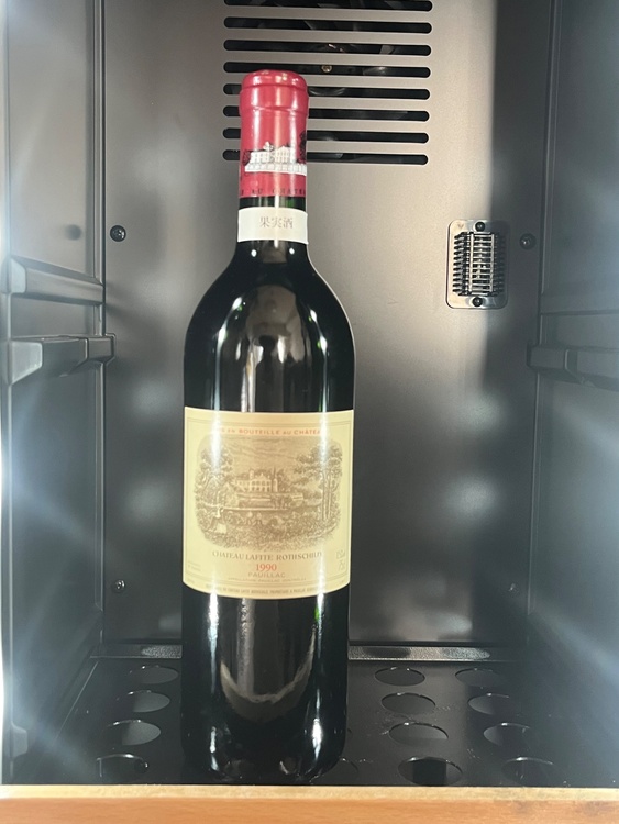ワイン シャトーラフィットロートシルト （お酒）の商品画像 - 査定依頼日：2026年4月13日 - 最高査定価格：70,000円