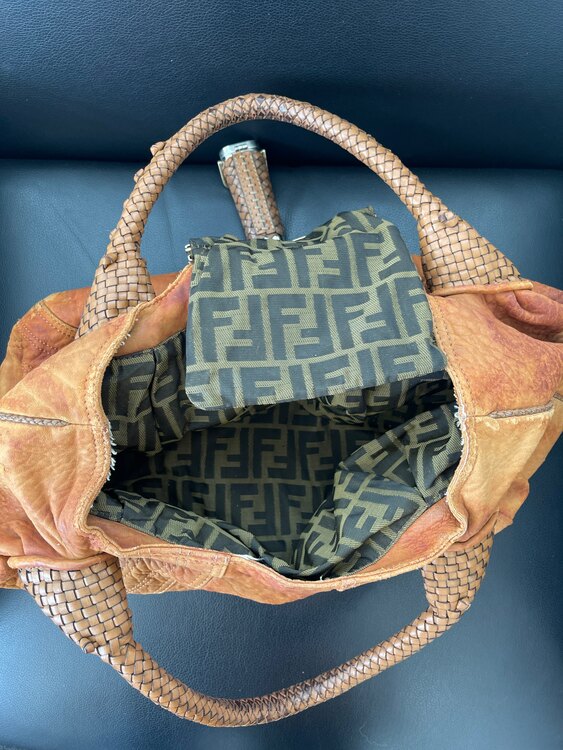 カバン（ブランドバッグ）の商品画像 - 査定依頼日：2025年5月23日 - 最高査定価格：20,000円