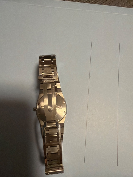 オーデマピゲ ロイヤルオーク （高級時計）の商品画像 - 査定依頼日：2026年4月14日 - 最高査定価格：3,000,000円