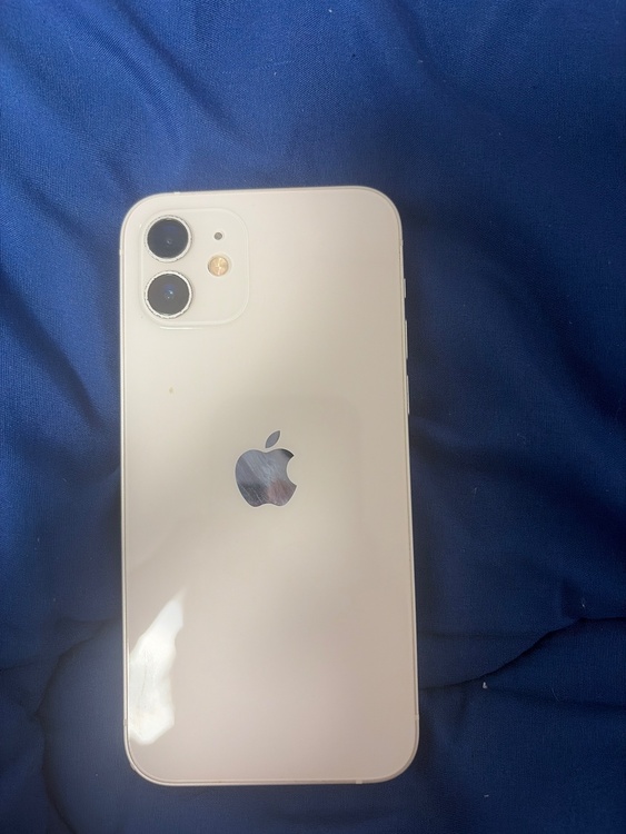 iPhone iPhone 12 64GB SIMフリー（スマホ）の商品画像 - 査定依頼日：2026年8月18日 - 最高査定価格：18,000円