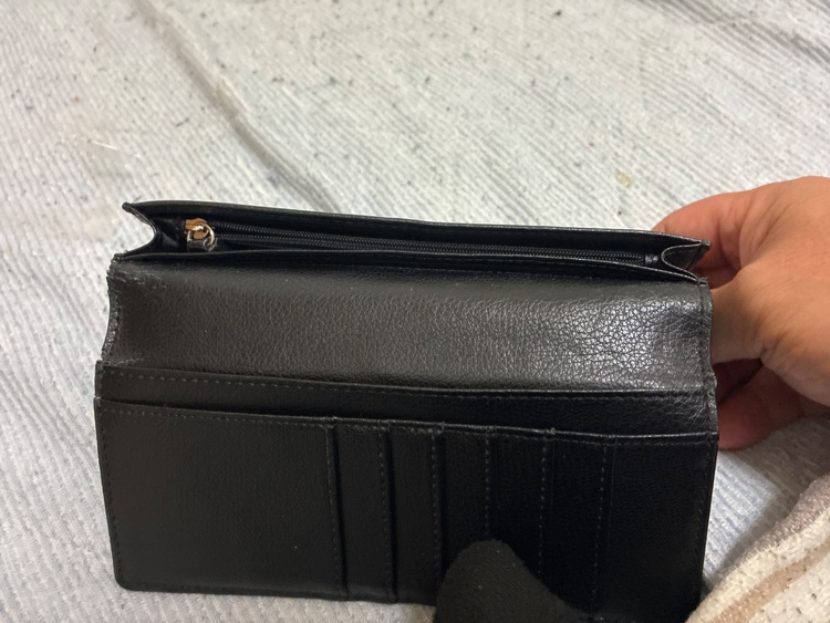 クロコダイル（ブランド財布・小物）の商品画像 - 査定依頼日：2026年2月15日 - 最高査定価格：100,000円