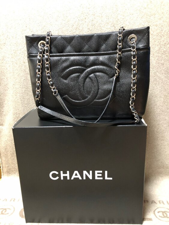 シャネルシルバーチェーントート（ブランドバッグ）の商品画像 - 査定依頼日：2025年1月15日 - 最高査定価格：240,000円