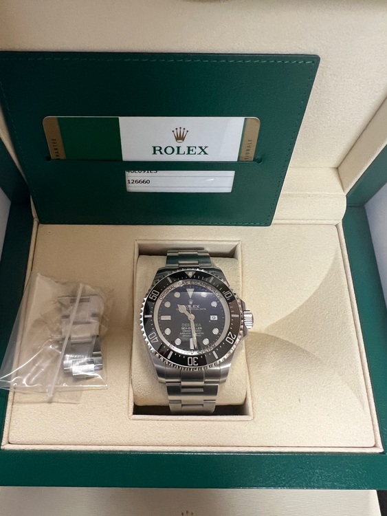 ロレックス シードゥエラー 12666（高級時計）の商品画像 - 査定依頼日：2025年7月22日 - 最高査定価格：1,750,000円