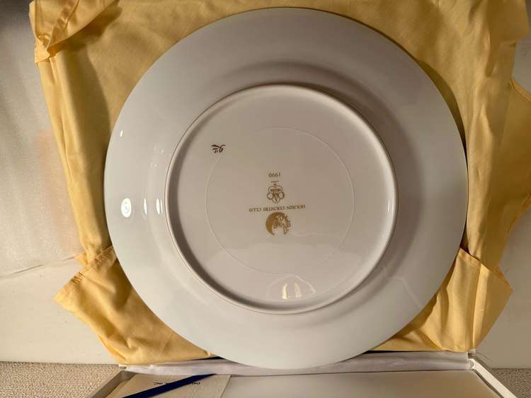 大倉陶園　鳳琳洋食器　加山又造　千羽鶴６人ディナーセット（51ピース）（食器）の商品画像 - 査定依頼日：2023年6月6日 - 最高査定価格：150,000円