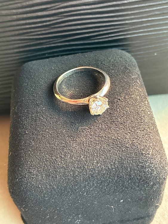 ティファニー　IRID PLAT（金・貴金属）の商品画像 - 査定依頼日：2025年12月2日 - 最高査定価格：800,000円