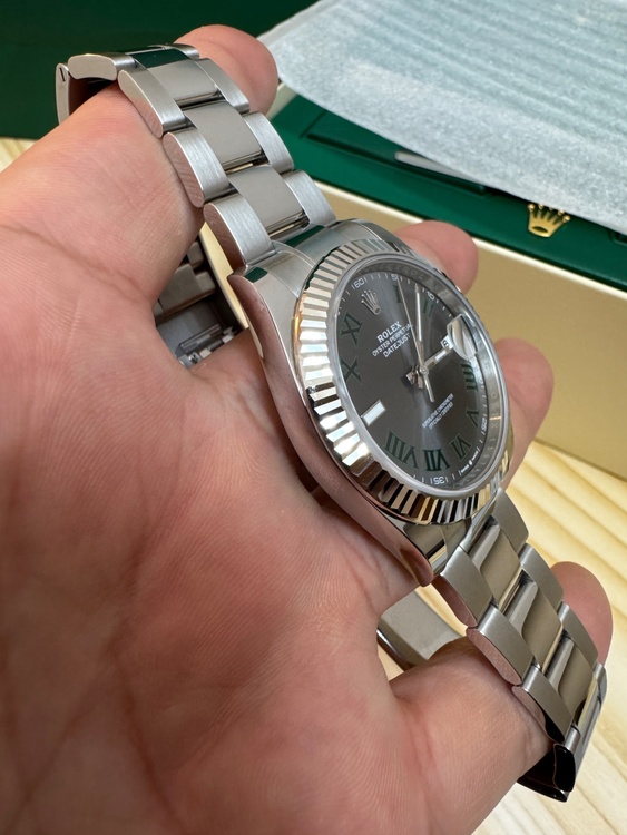 ロレックス デイトジャスト 126334（高級時計）の商品画像 - 査定依頼日：2025年12月9日 - 最高査定価格：2,200,000円