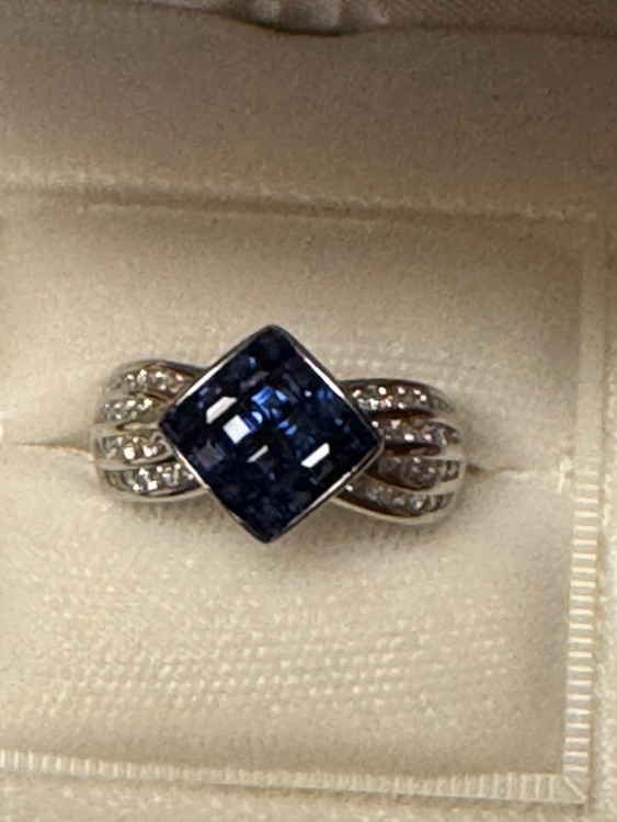 サファイア、ダイヤモンドデザインリング（宝石）の商品画像 - 査定依頼日：2025年9月24日 - 最高査定価格：170,000円