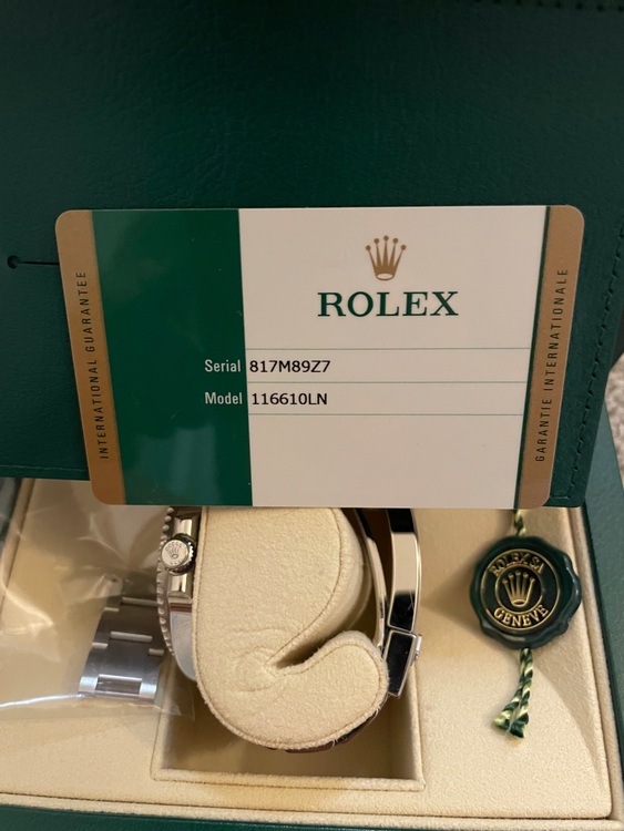 116610ln 2015年09月（高級時計）の商品画像 - 査定依頼日：2025年6月19日 - 最高査定価格：1,820,000円