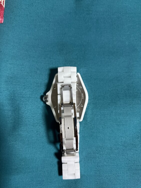 シャネル J12 H162（高級時計）の商品画像 - 査定依頼日：2025年3月23日 - 最高査定価格：400,000円