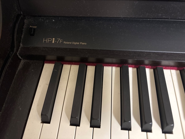 HPi-7F（ピアノ・楽器・PA機材）の商品画像 - 査定依頼日：2026年1月13日 - 最高査定価格：5,000円