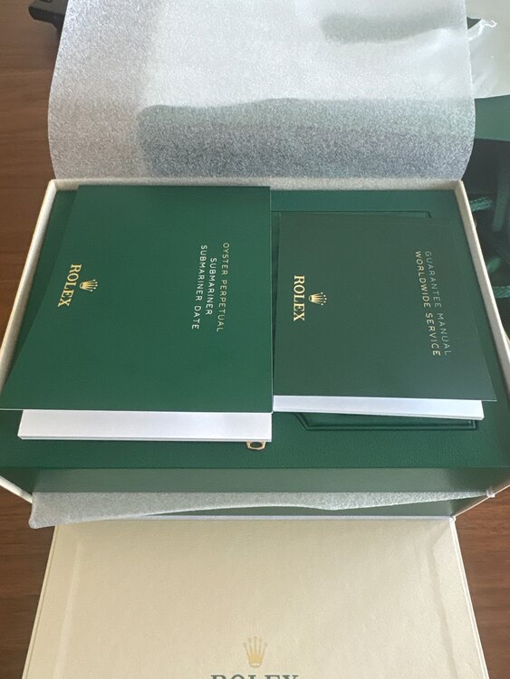 ロレックス サブマリーナー 126610lm（高級時計）の商品画像 - 査定依頼日：2025年5月27日 - 最高査定価格：1,960,000円