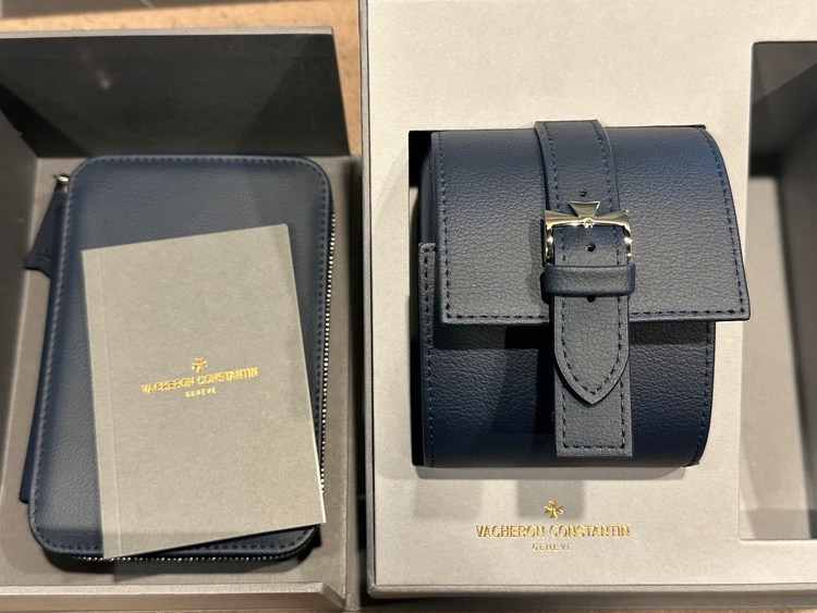 デュアルタイム（高級時計）の商品画像 - 査定依頼日：2025年12月15日 - 最高査定価格：3,600,000円