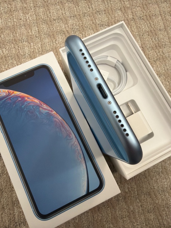 iphone XR 128Gブルー（スマホ）の商品画像 - 査定依頼日：2026年3月8日 - 最高査定価格：14,000円