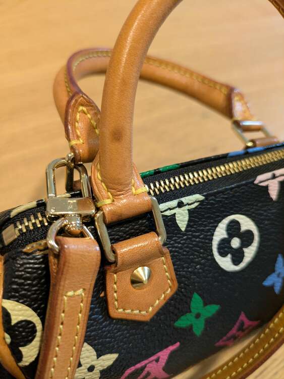 ルイヴィトン マルチカラー （ブランドバッグ）の商品画像 - 査定依頼日：2025年5月5日 - 最高査定価格：250,000円