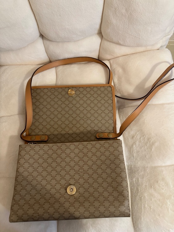 ショルダーバッグ（ブランドバッグ）の商品画像 - 査定依頼日：2025年9月20日 - 最高査定価格：30,000円