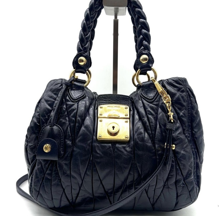 ミュウミュウ  （ブランドバッグ）の商品画像 - 査定依頼日：2026年1月25日 - 最高査定価格：20,000円