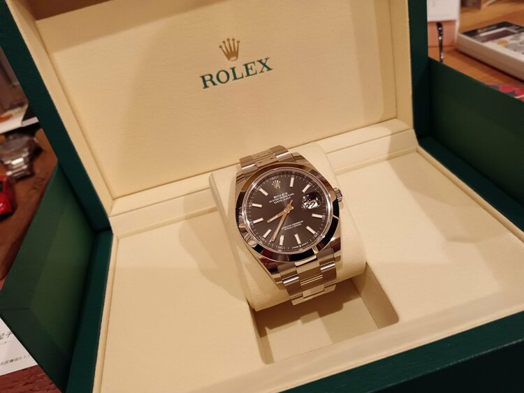 ロレックス デイトジャスト 126300（高級時計）の商品画像 - 査定依頼日：2025年12月23日 - 最高査定価格：1,550,000円