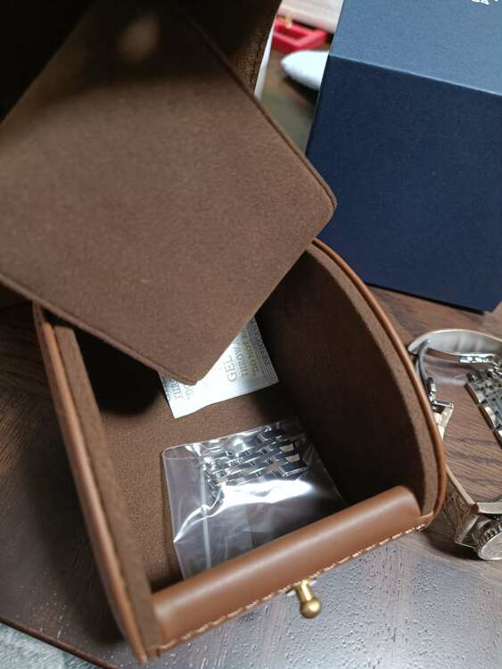 A417G-1NP モンブリラン38 JAPANEDITION（高級時計）の商品画像 - 査定依頼日：2025年4月7日 - 最高査定価格：460,000円