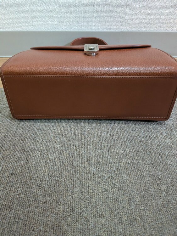 バック（ブランドバッグ）の商品画像 - 査定依頼日：2026年1月21日 - 最高査定価格：3,000円