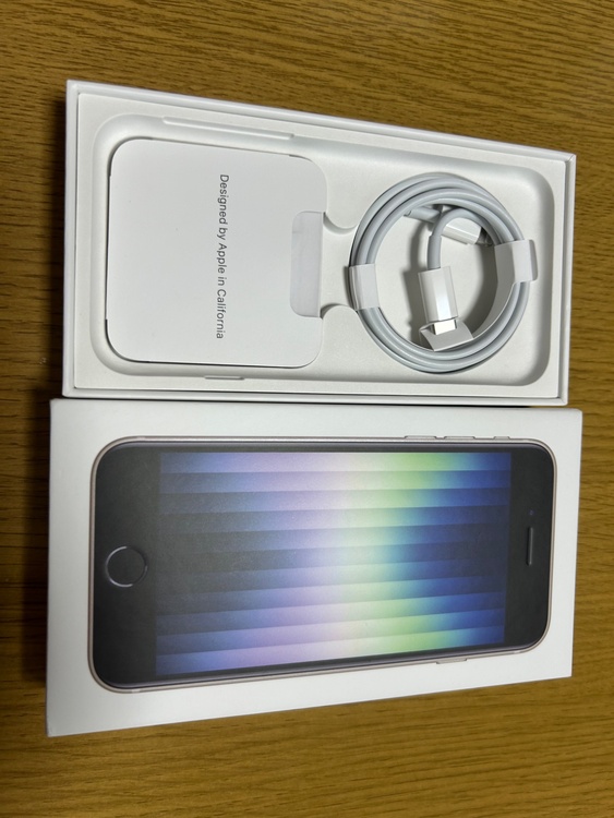 iPhoneSE 第三世代（スマホ）の商品画像 - 査定依頼日：2026年6月9日 - 最高査定価格：22,000円