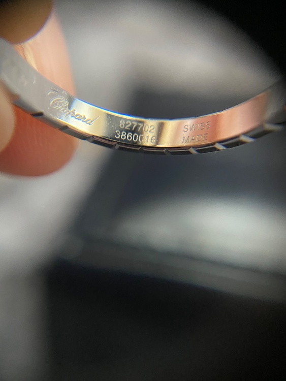 ショパール　アイスキューブ（金・貴金属）の商品画像 - 査定依頼日：2026年4月26日 - 最高査定価格：100,000円