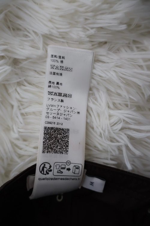セリーヌ トリオンフ ベースボールキャップ（古着・ファッション）の商品画像 - 査定依頼日：2026年9月7日 - 最高査定価格：35,000円