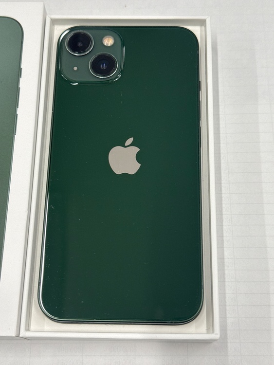 iPhone iPhone 13 128GB Softbank（スマホ）の商品画像 - 査定依頼日：2026年9月15日 - 最高査定価格：35,500円