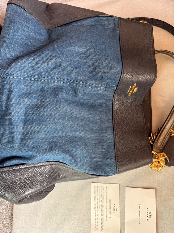 カバン（ブランドバッグ）の商品画像 - 査定依頼日：2026年3月23日 - 最高査定価格：5,000円