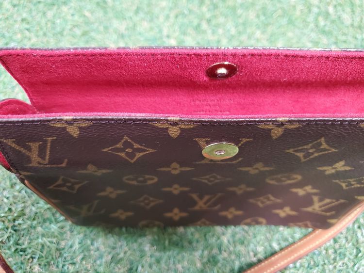 レシタル（ブランドバッグ）の商品画像 - 査定依頼日：2022年6月27日 - 最高査定価格：100,000円