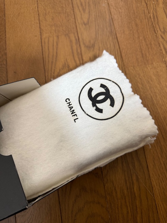 ミニマトラッセ（ブランドバッグ）の商品画像 - 査定依頼日：2025年7月6日 - 最高査定価格：350,000円