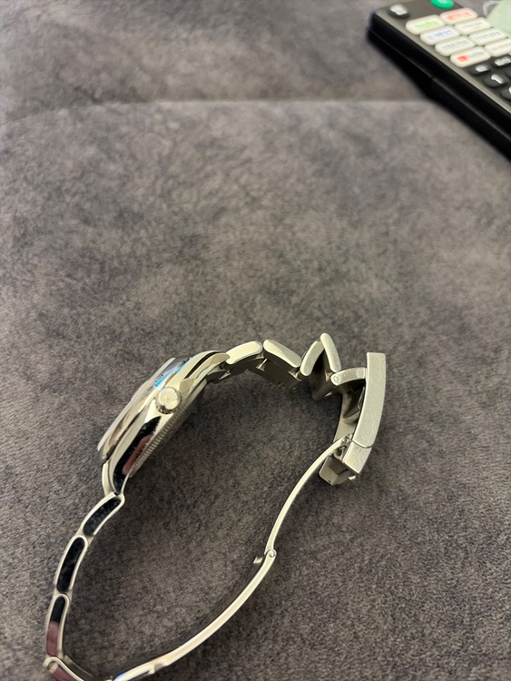 ロレックス デイトジャスト 27824（高級時計）の商品画像 - 査定依頼日：2025年11月20日 - 最高査定価格：1,100,000円