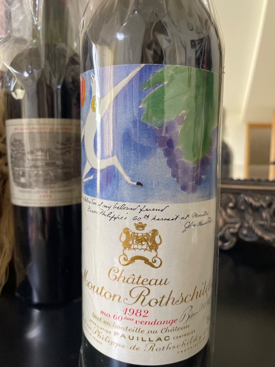 シャトームートン1982（お酒）の商品画像 - 査定依頼日：2025年11月26日 - 最高査定価格：65,000円