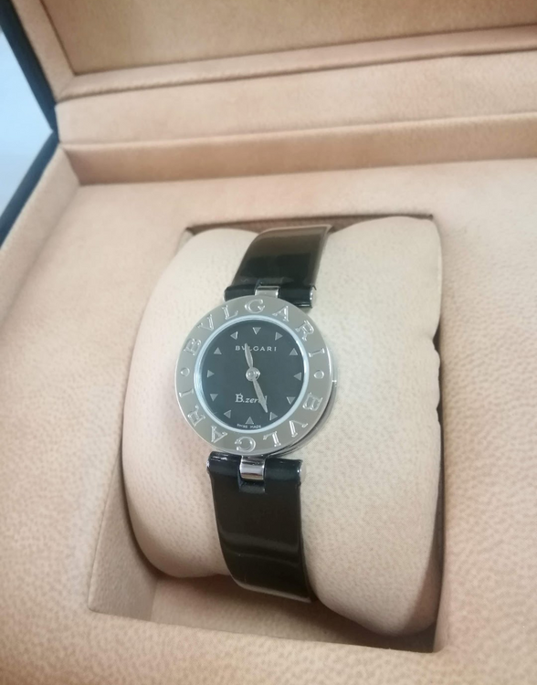 ビーゼロワン（高級時計）の商品画像 - 査定依頼日：2025年2月23日 - 最高査定価格：50,000円