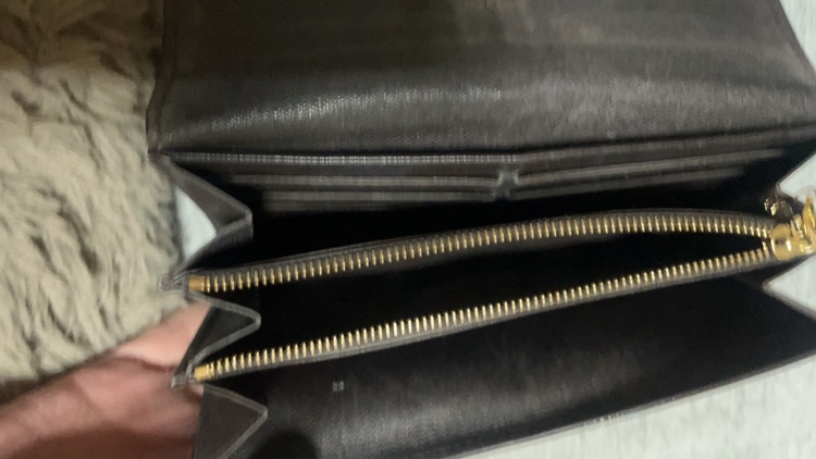 財布（ブランド財布・小物）の商品画像 - 査定依頼日：2026年1月17日 - 最高査定価格：100,000円