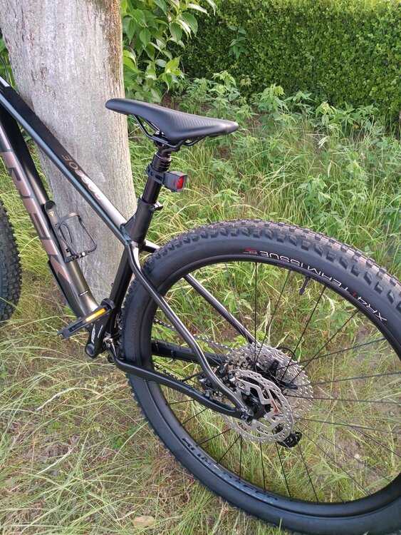 TREKロスコ7（自転車）の商品画像 - 査定依頼日：2026年5月30日 - 最高査定価格：10,000円