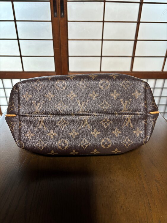 LOUIS VUITTON モノグラム テュレン PM 2way ハンド（ブランドバッグ）の商品画像 - 査定依頼日：2025年5月2日 - 最高査定価格：120,000円