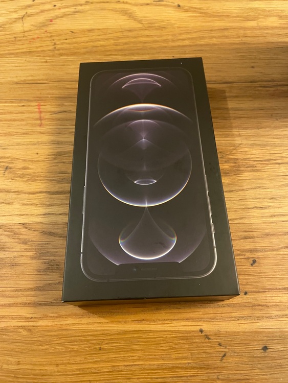 iPhone12Pro 256GB黒（スマホ）の商品画像 - 査定依頼日：2025年9月22日 - 最高査定価格：46,000円