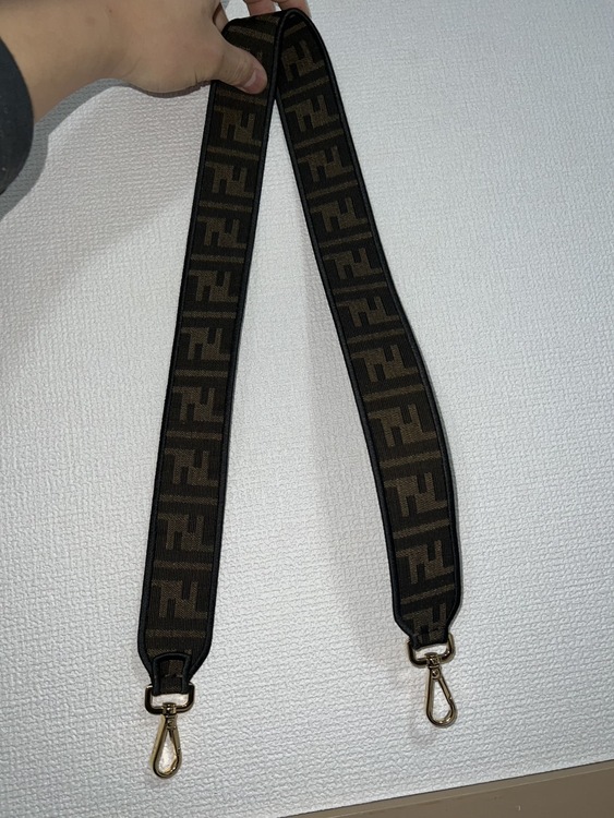 フェンディ  （ブランドバッグ）の商品画像 - 査定依頼日：2026年1月22日 - 最高査定価格：180,000円