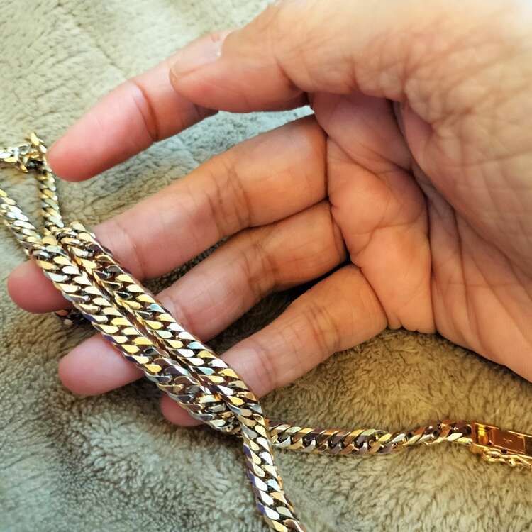 田中貴金属k18＆pt850ネックレス（金・貴金属）の商品画像 - 査定依頼日：2025年5月13日 - 最高査定価格：330,000円