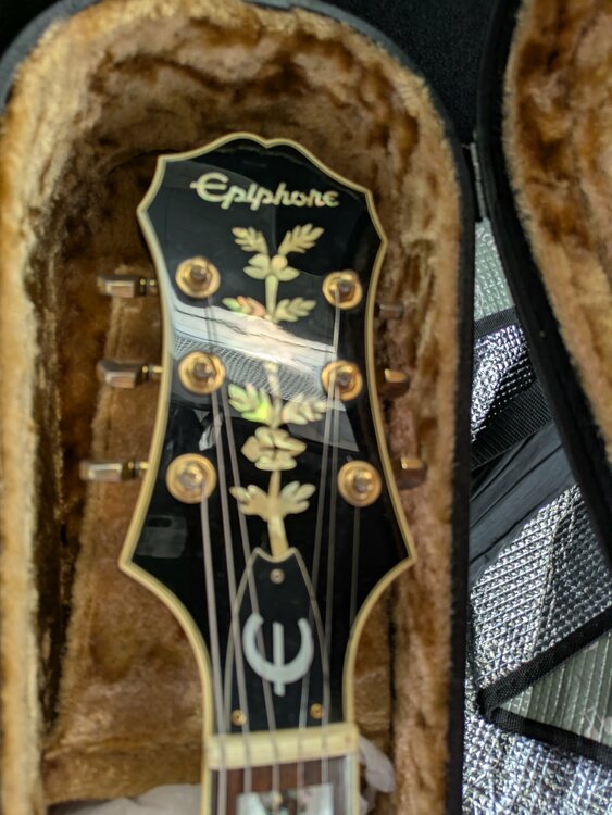 Epiphane MODEL EMPEROR VC（ピアノ・楽器・PA機材）の商品画像 - 査定依頼日：2026年8月20日 - 最高査定価格：86,000円