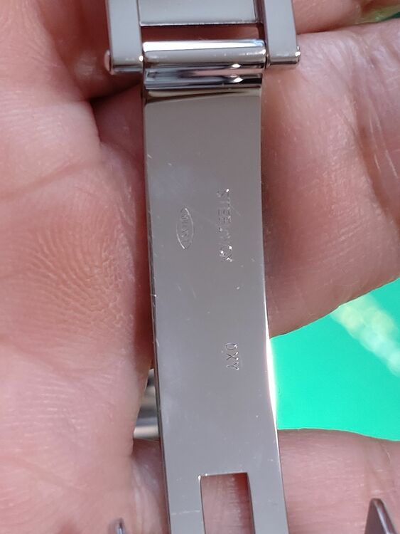 ロレックス パーペチュアル 126000（高級時計）の商品画像 - 査定依頼日：2025年7月6日 - 最高査定価格：1,250,000円