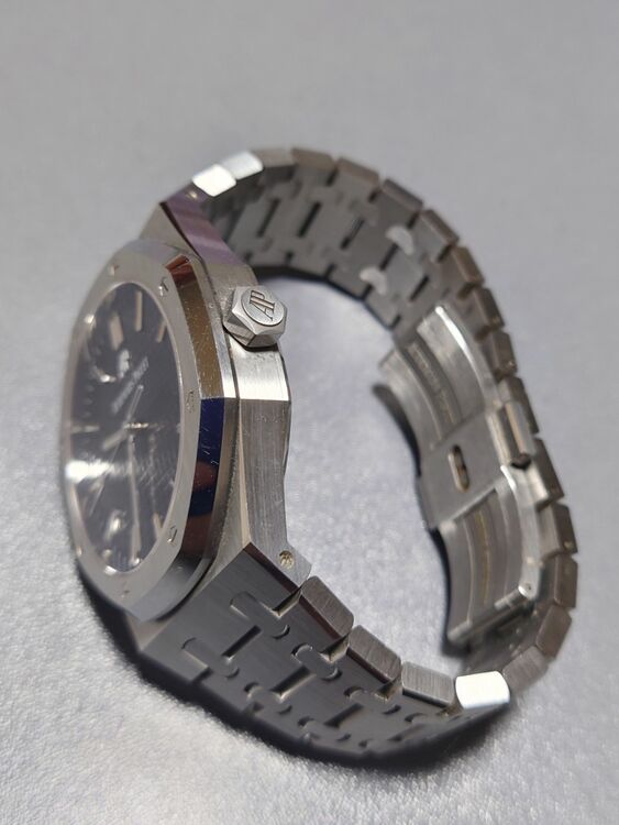 オーデマピゲ ロイヤルオーク 15500ST.OO.1220ST.03（高級時計）の商品画像 - 査定依頼日：2025年6月23日 - 最高査定価格：5,100,000円