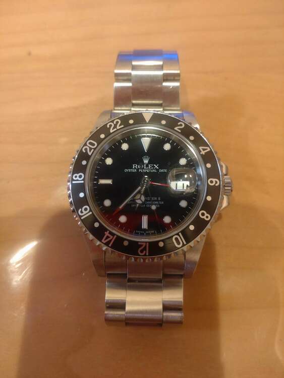 ロレックス GMTマスター GMTマスターII　1670 黒ベゼル（高級時計）の商品画像 - 査定依頼日：2025年1月16日 - 最高査定価格：1,460,000円