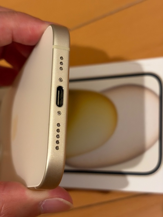 iPhone15 ・128GB ・製造番号（３５６５９６７２６０２０８７５） 　　　　　 ・バッテリー（86％）（スマホ）の商品画像 - 査定依頼日：2026年10月4日 - 最高査定価格：66,000円
