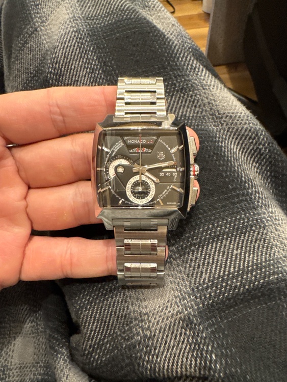 タグホイヤー モナコ CAL2110-0 RMV070（高級時計）の商品画像 - 査定依頼日：2026年1月22日 - 最高査定価格：450,000円